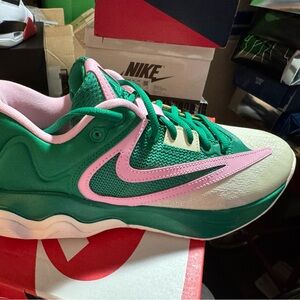 Nike Giannis Immortality 3 Men's Basketball Shoes Pink/Malachite Green, Size 8